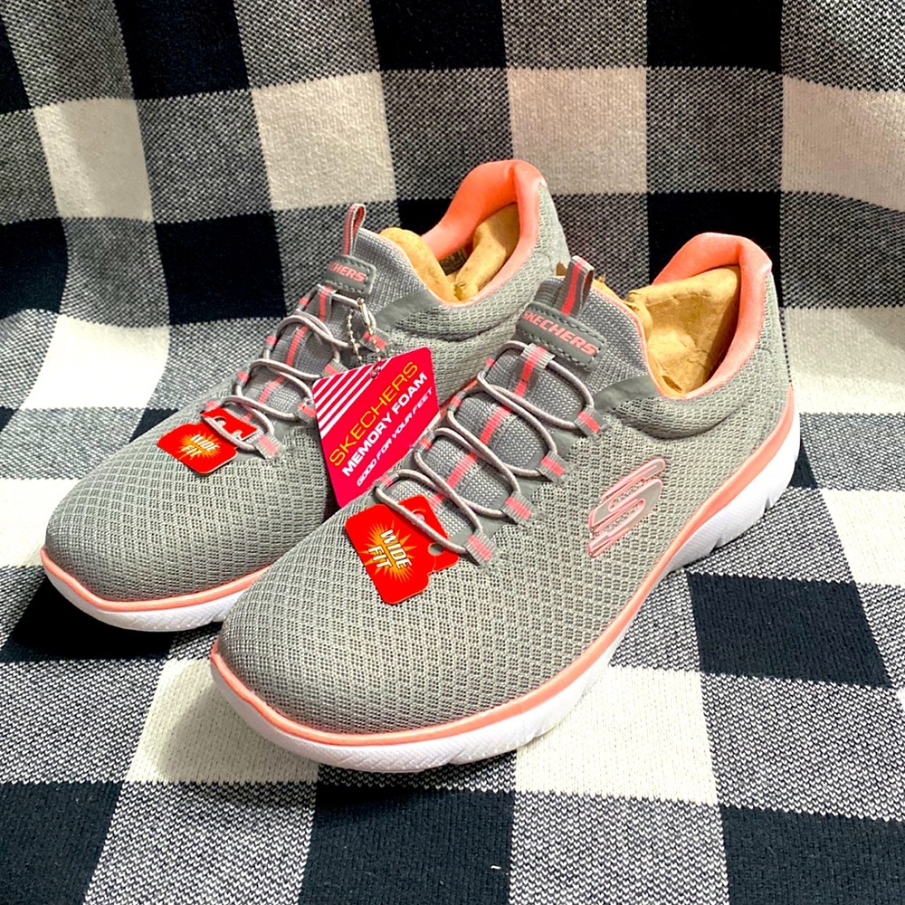 Sketchers pink and Gray Summit Memory Foam Tennis Shoe Sneakers 8.5 Wide